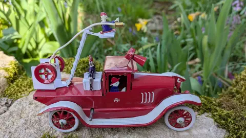 Camion de pompiers mécanique en tôle — Réédition Payá